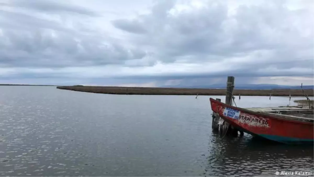 Yunan polisi Meriç nehrindeki göçmenlere ulaştı