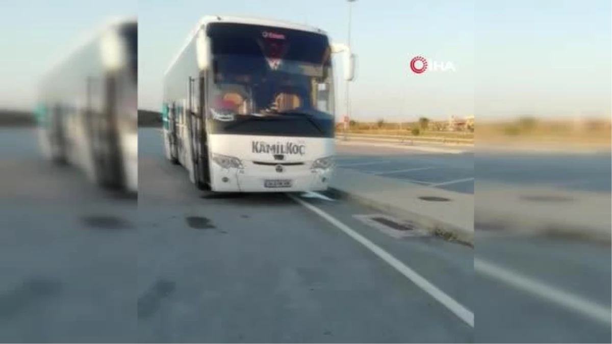 Arızalanan otobüs yolda kaldı, yolcular perişan oldu