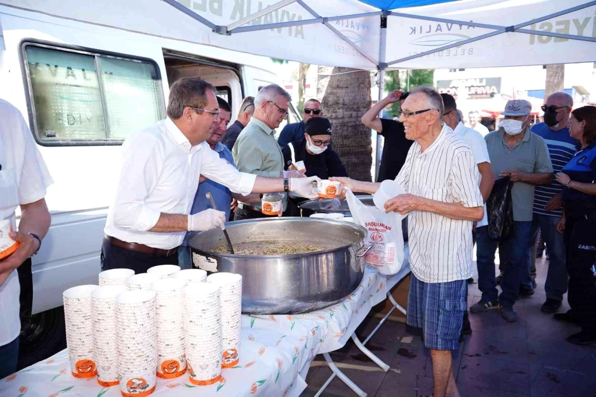 Başkan Ergin\'den yedi bin kişiye aşure ikramı