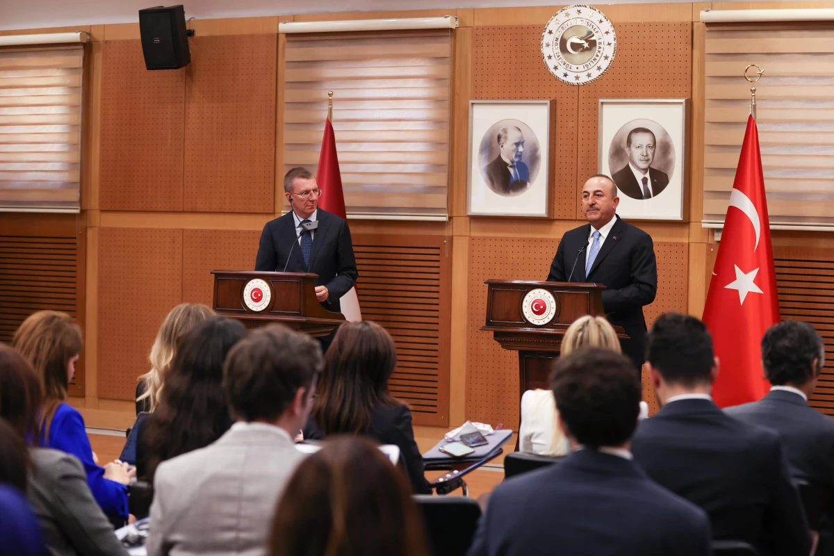 Dışişleri Bakanı Çavuşoğlu, Letonyalı mevkidaşı Rinkevics\'le ortak basın toplantısında konuştu: (2)