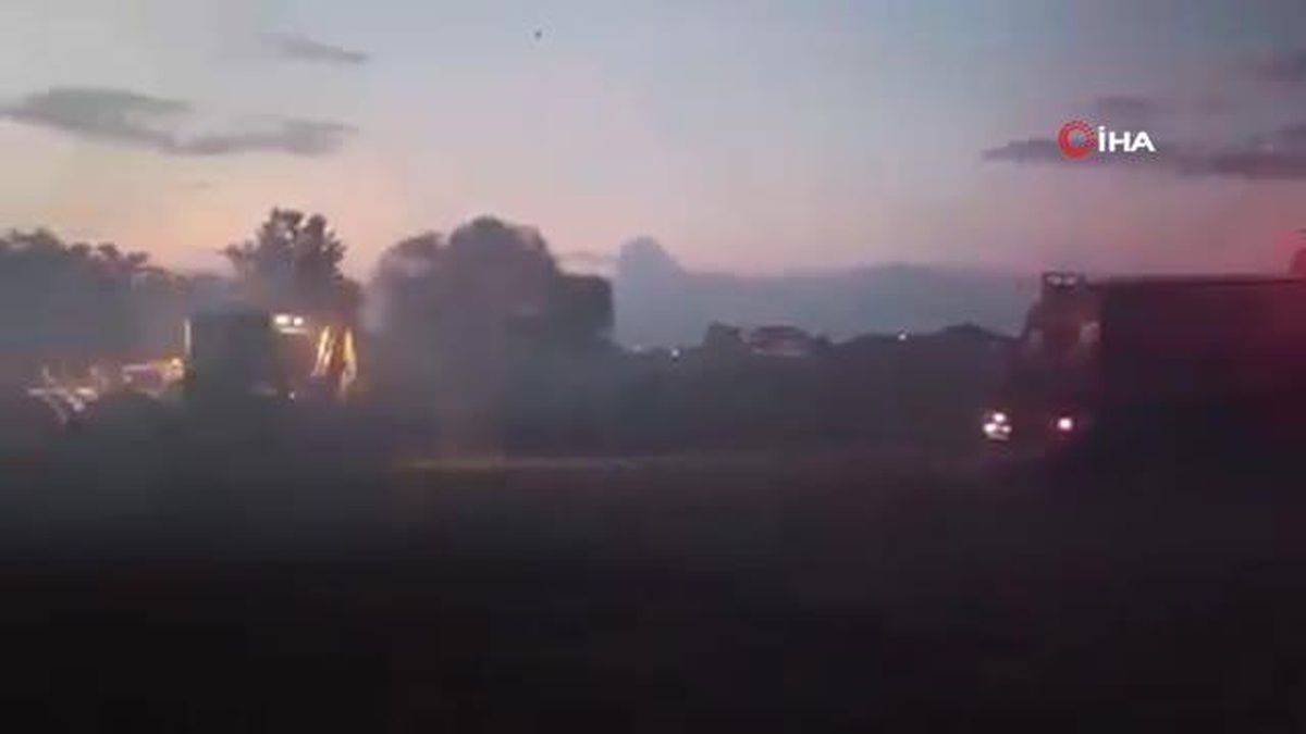 Kırklareli\'nde çıkan yangında samanlar küle döndü