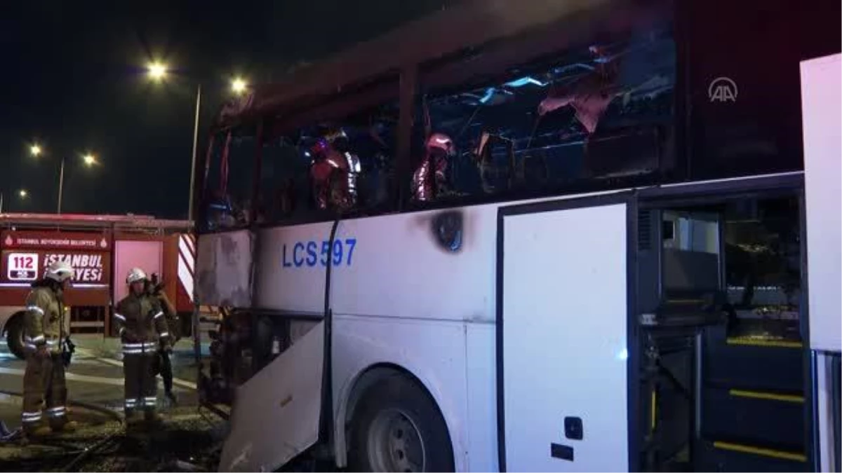 Kuzey Marmara Otoyolu\'nda servis minibüsü yandı