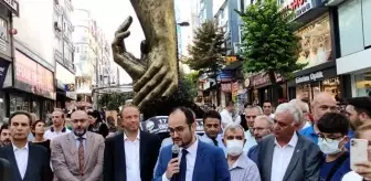 Marmara Depremi'nde hayatını kaybedenler Avcılar'da anıldı