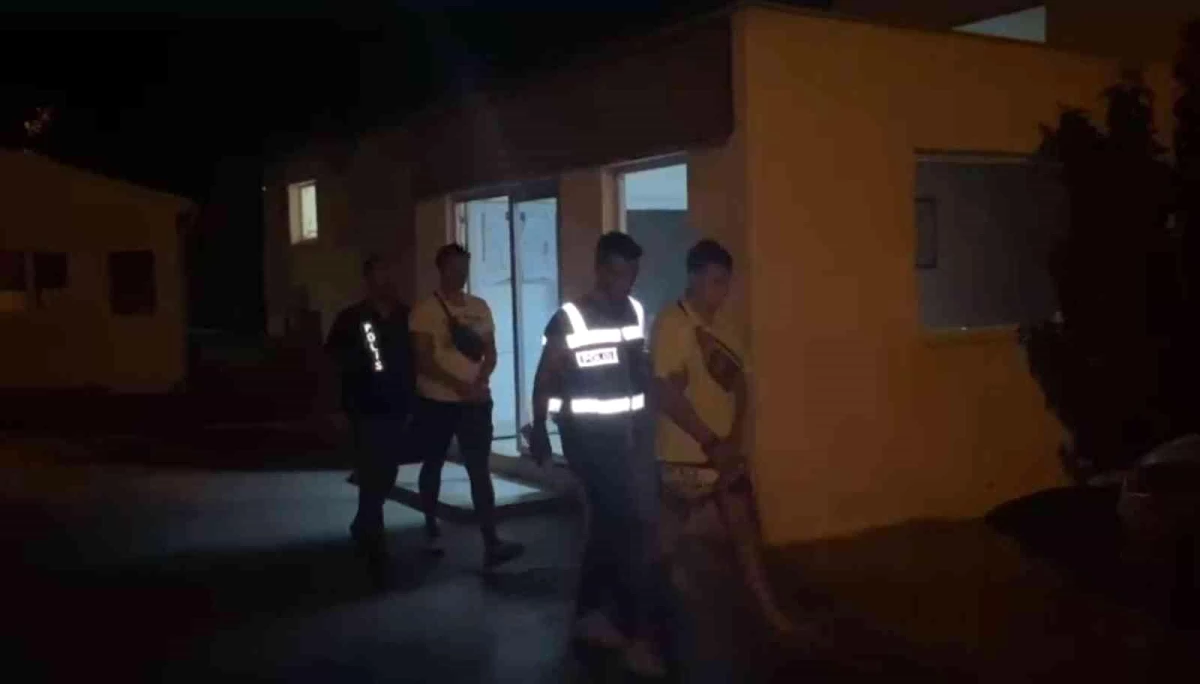 Muğla\'da göçmen kaçakçılığı yapan 2 Rus tutuklandı