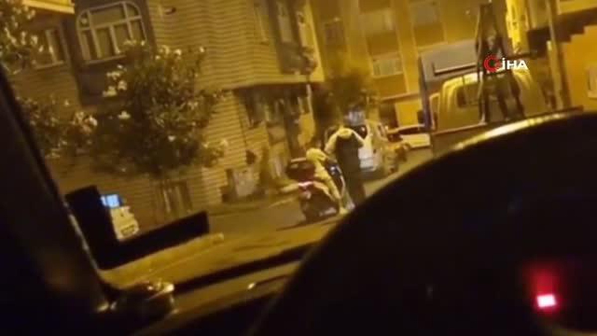 Şehir eşkıyası sokak ortasında havaya ateş açıp kaçtı