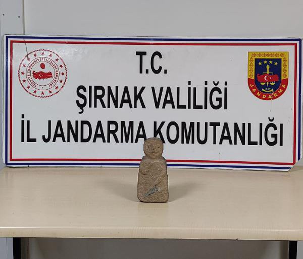 Şırnak\'ta kaçakçılık operasyonu; neolitik dönemden heykelcik ele geçirildi