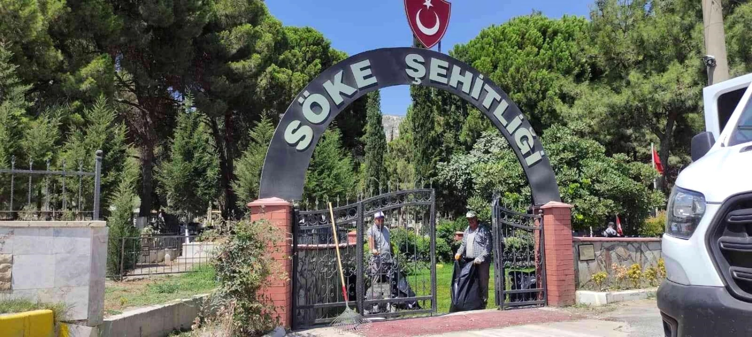 Söke Belediyesi\'nden şehitlikte bakım çalışması