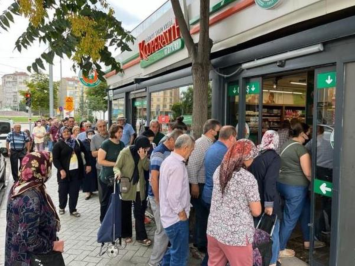 30\'dan fazla ürünün indirime girdiği Tarım Kredi\'nin kasap reyonunda da fiyatlar inecek