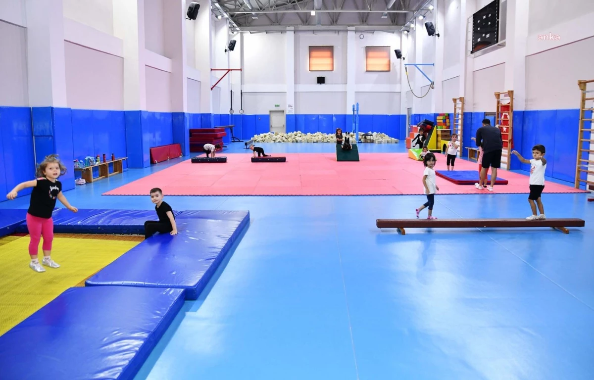 Tepebaşı\'nda 450 öğrenci haftada 4 gün jimnastik öğreniyor
