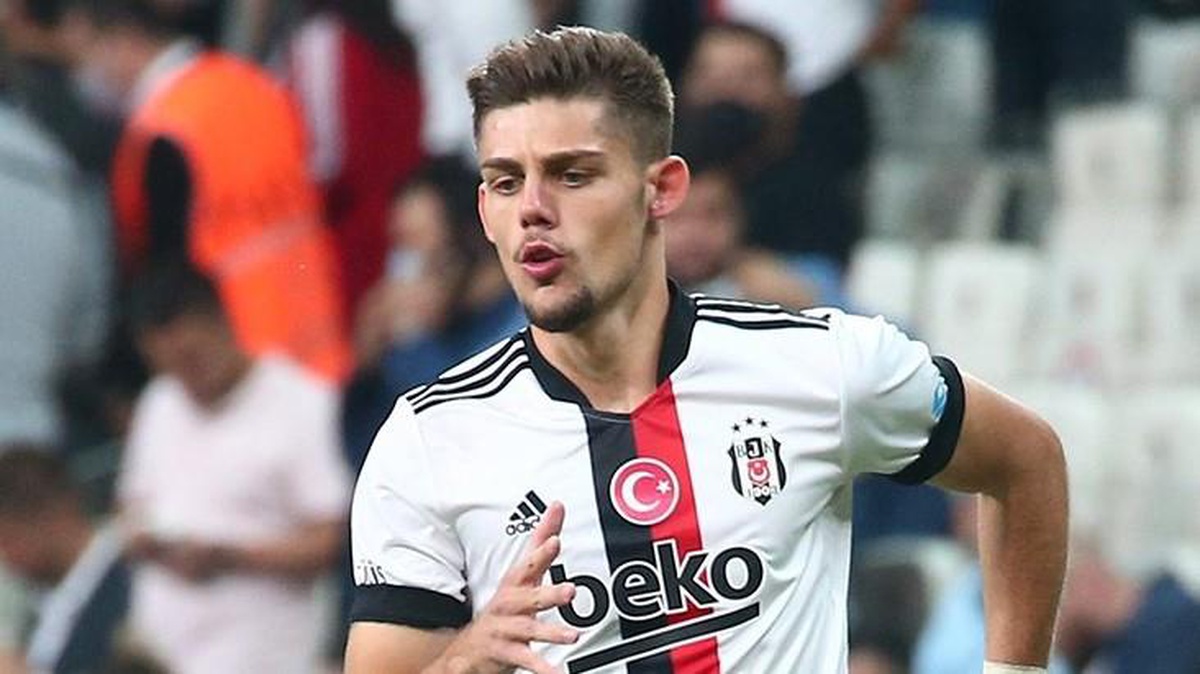 Vida\'nın yeni takımı AEK, Beşiktaş\'ın diğer stoperi Montero\'yu da istiyor