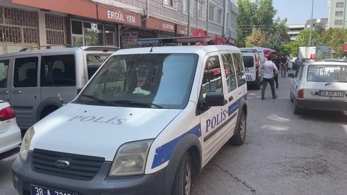 Kayseri\'de 50 yaşındaki kişi evinde ölü bulundu