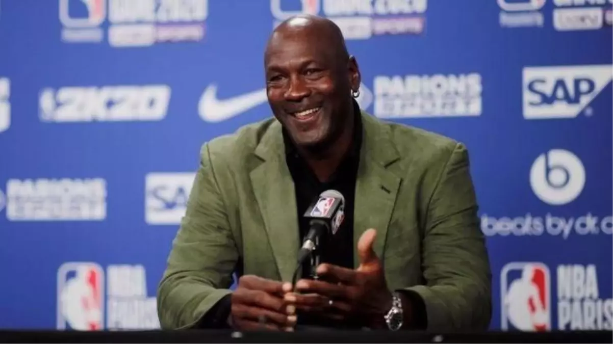 Basketbol efsanesi Micheal Jordan\'ın her 5 saatte kazandırdığı para dudak uçuklattı