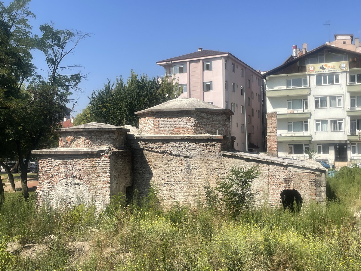 İhaleye talipli çıkmayınca tarihi hamamın restorasyonu yarım kaldı