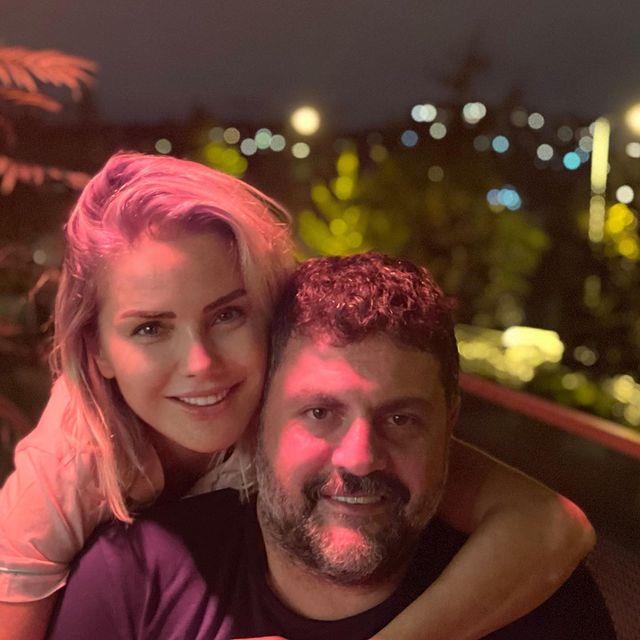Ece Erken, yakın arkadaşının eşiyle yasak aşk yaşadığı iddiasını yalanladı Ece Erken, yakın arkadaşının eşiyle yasak aşk yaşadığı iddiasını yalanladı