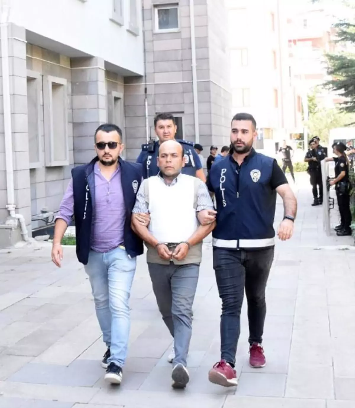 Eşi ile İbrahim\'i, konuştuklarını gördüğü için öldürmüş