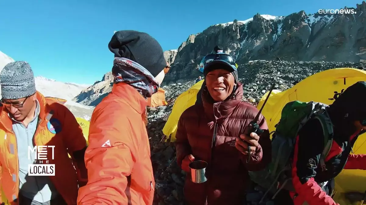 Everest Dağı\'nın zirvesine kuzeydoğudan ulaşan ilk Arap kadın: Dolores Al Shelleh