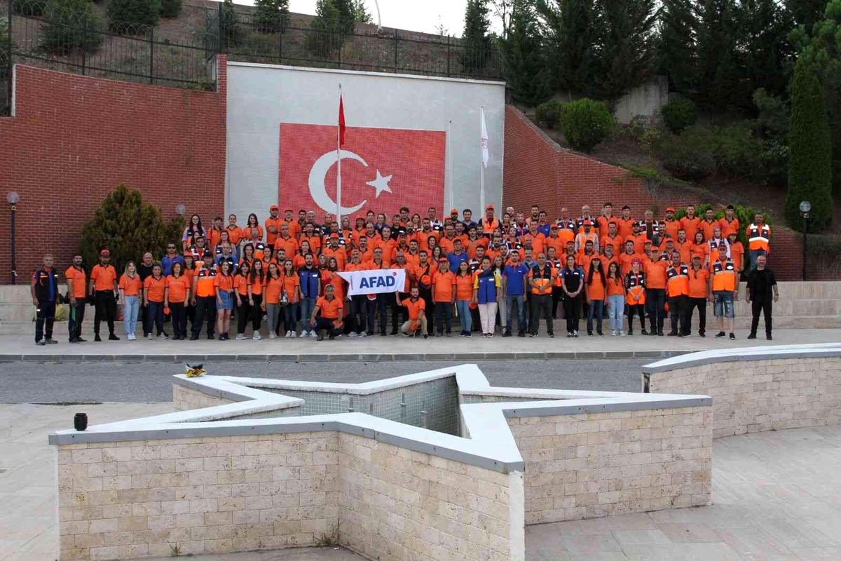 Kocaeli haberleri | Gölcük depreminin 23. yılında AFAD gönüllüleri anma etkinliğinde buluştu