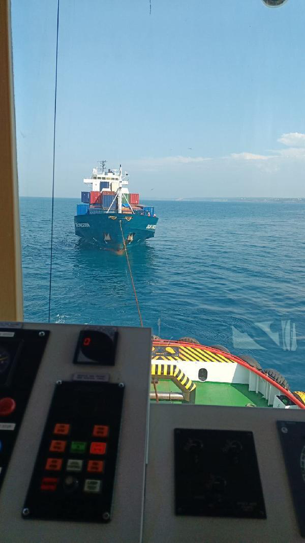 İSTANBUL BOĞAZ\'INDA GEMİ ARIZASI, KURTARMA EKİPLERİ SEVK EDİLDİ (1)