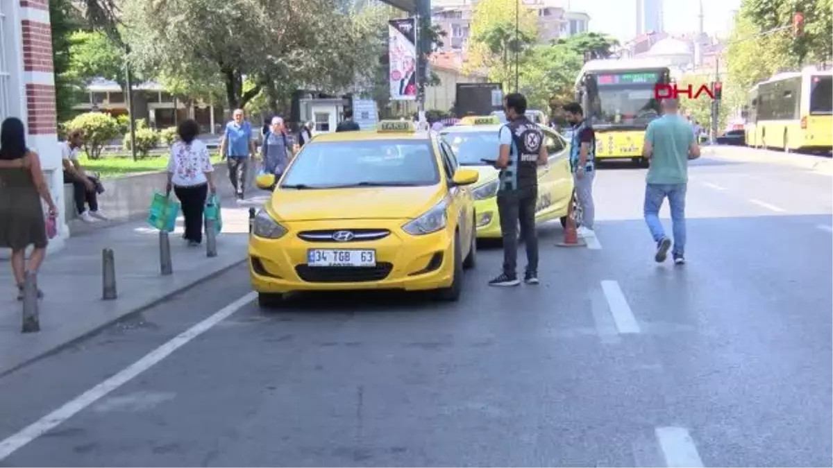 İSTANBUL-ŞİŞLİ\'DE EMNİYET KEMERİ TAKMADIĞI İÇİN CEZA YAZILAN TAKSİCİ: BİRAZ SONRA YENİDEN ÇIKARACAĞIM