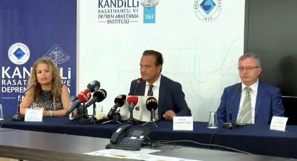 Kandilli Rasathanesi Müdürü Özener: Marmara'da 7.0-7.2 büyüklüğünde deprem olabileceğini biliyoruz