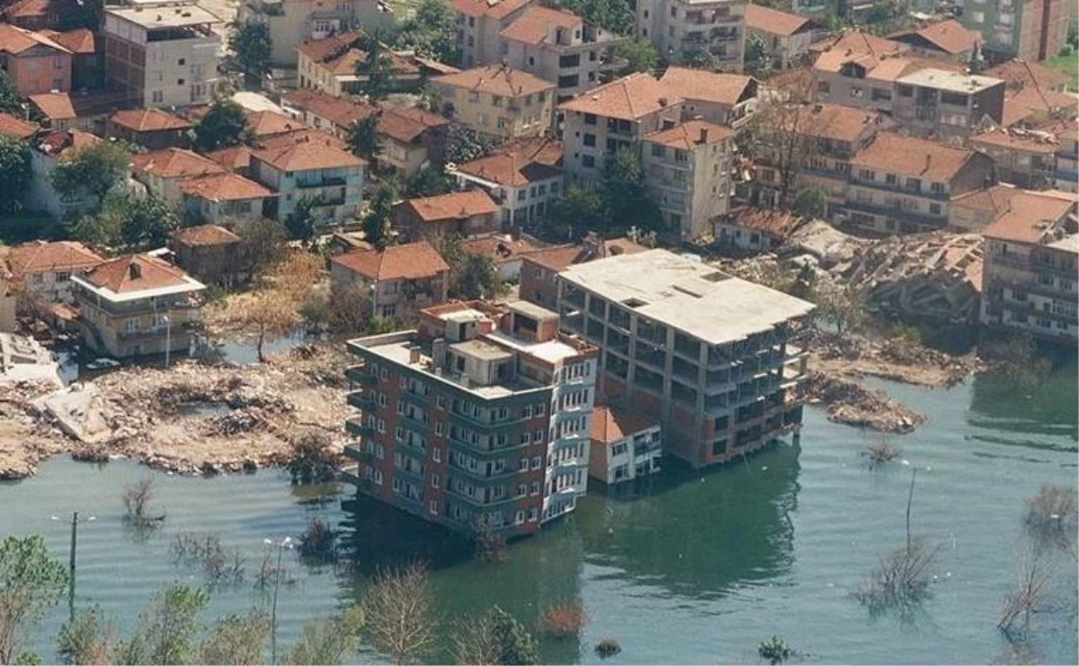 Marmara depremi kaç şiddetinde oldu? Marmara depremi kaç büyüklüğünde oldu?