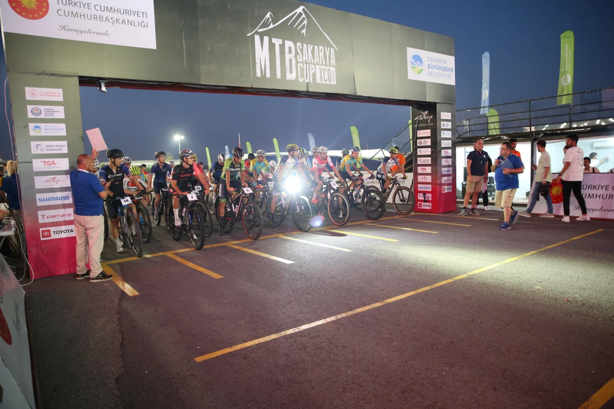 MTB Sakarya Night Cup yarışları düzenlendi