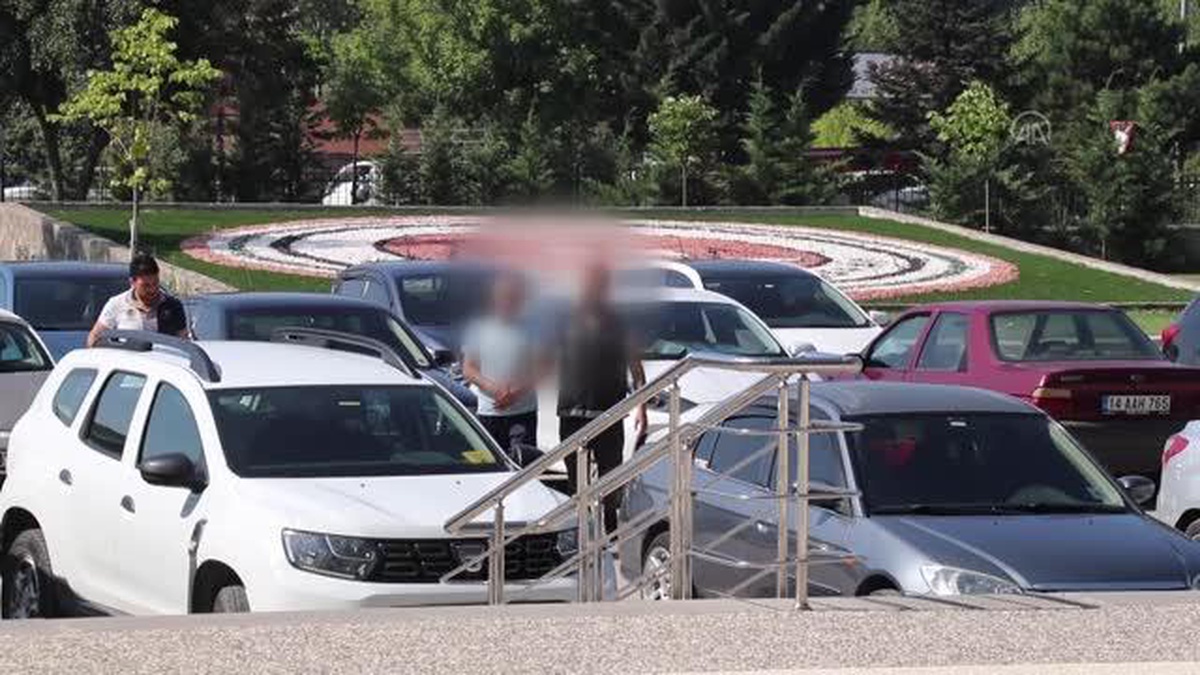 Bolu\'da yolcu otobüsünde uyuşturucuyla yakalanan kişi gözaltına alındı