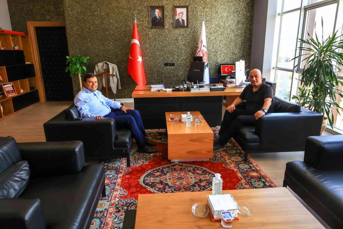 Başkan Çakın, Düzce\'ye atanan Albay Murat Kılıç\'ı makamında ağırladı