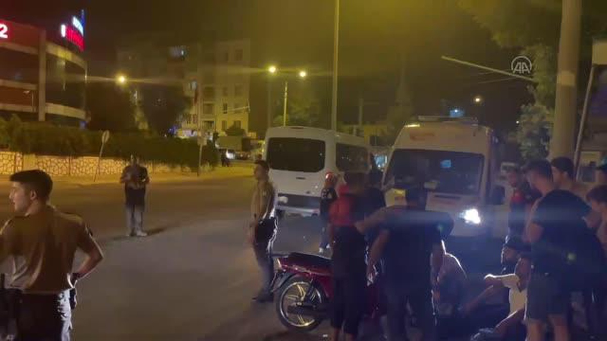 Adıyaman\'da çarpışan motosikletlerdeki 3 kişi yaralandı