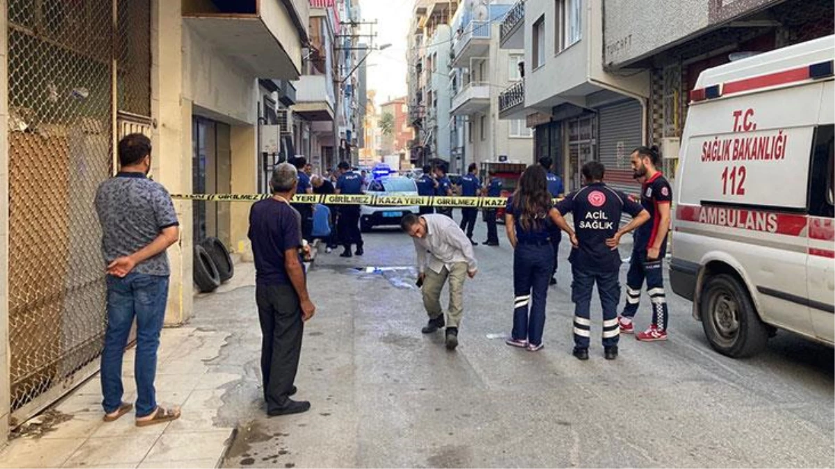 İzmir\'de korkunç olay! Eşini ve kayınpederini silahla öldürdü, 2 baldızınızı yaraladı