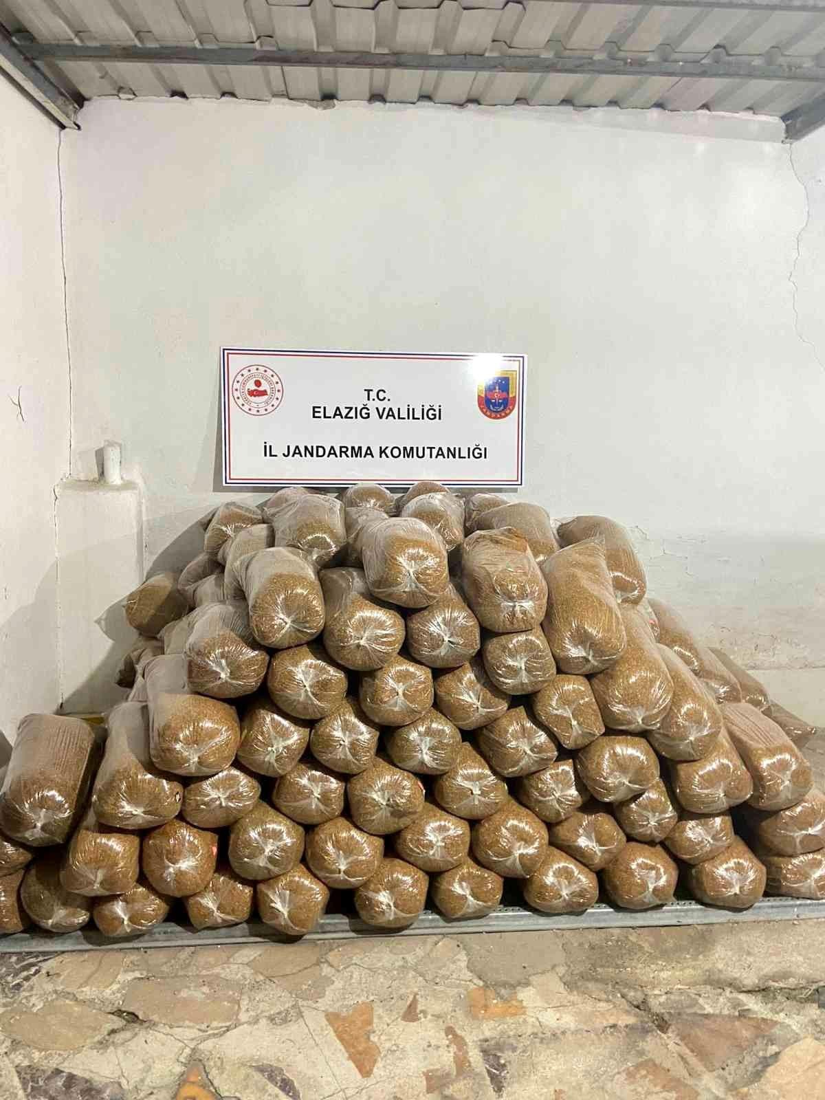Elazığ\'da 1 ton kıyılmış kaçak tütün ele geçirildi