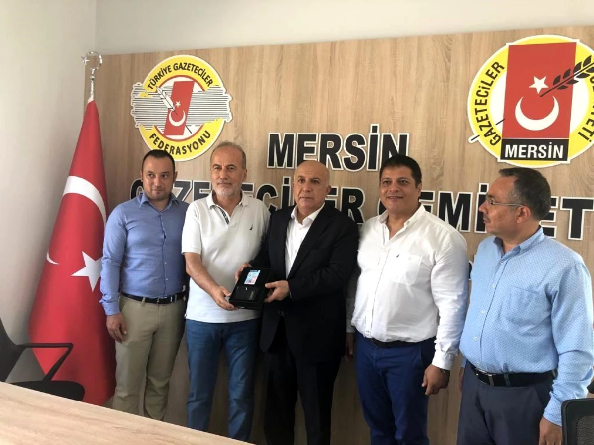 Mersin Emniyet Müdürü Aslan, gazetecilerle bir araya geldi