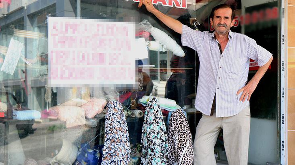Samsunlu esnafın cama astığı yazı işlerinin açılmasını sağladı: Amacım bu değildi