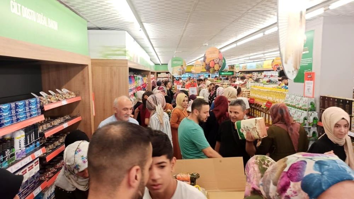 Siirt\'te tarım kredi kooperatif marketi açıldı