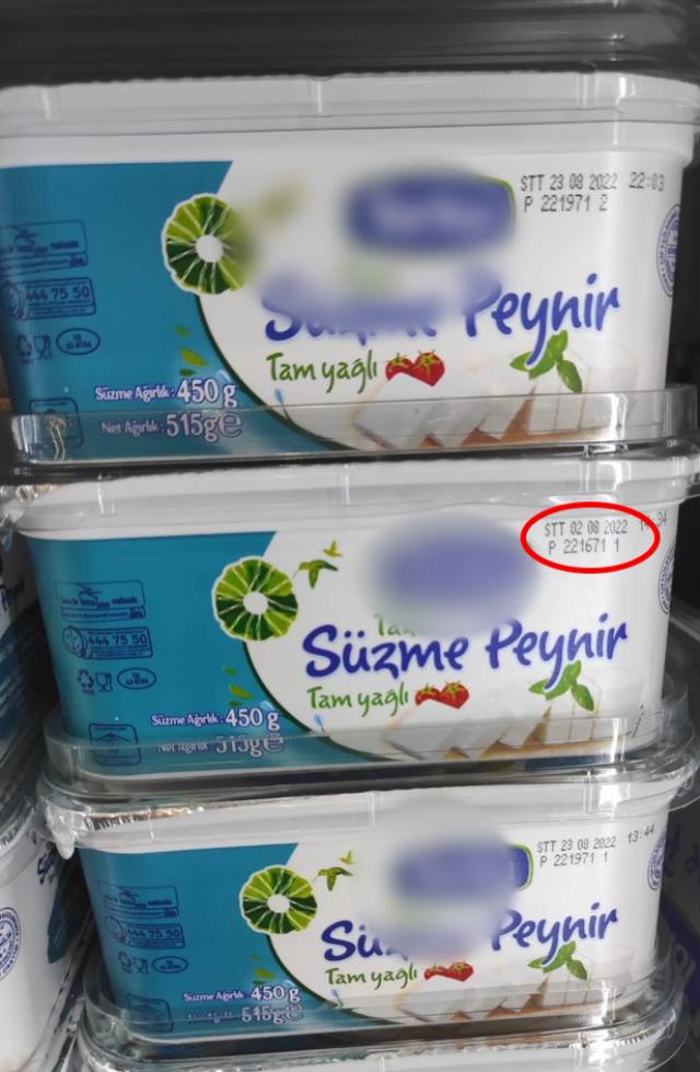 Tarım Kredi marketlerinin rafında tarihi geçmiş ürünler çıktı Tarım Kredi marketlerinin rafında tarihi geçmiş ürünler çıktı