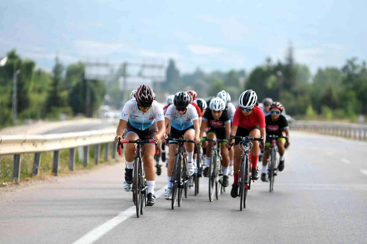 Tokat\'ta Bisiklet Yol Yarışları Türkiye Şampiyonası başladı