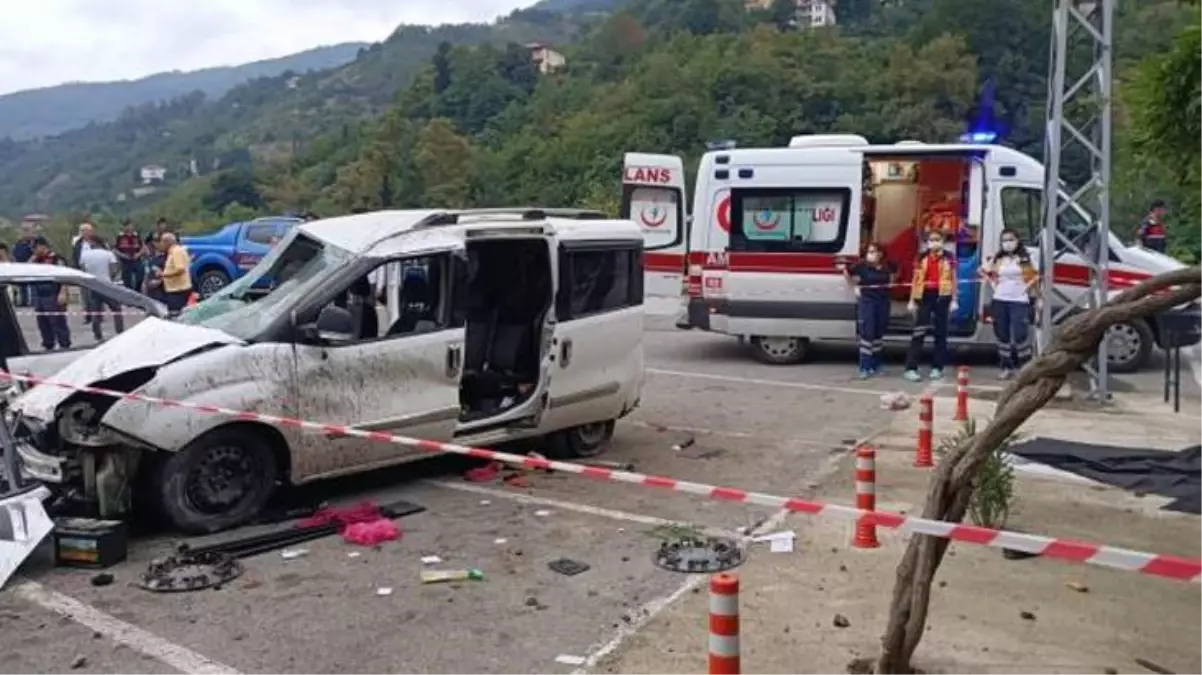 Trabzon\'da acı kaza! 4 gün önce evlenen çift trafik kaza ile ayrı düştü