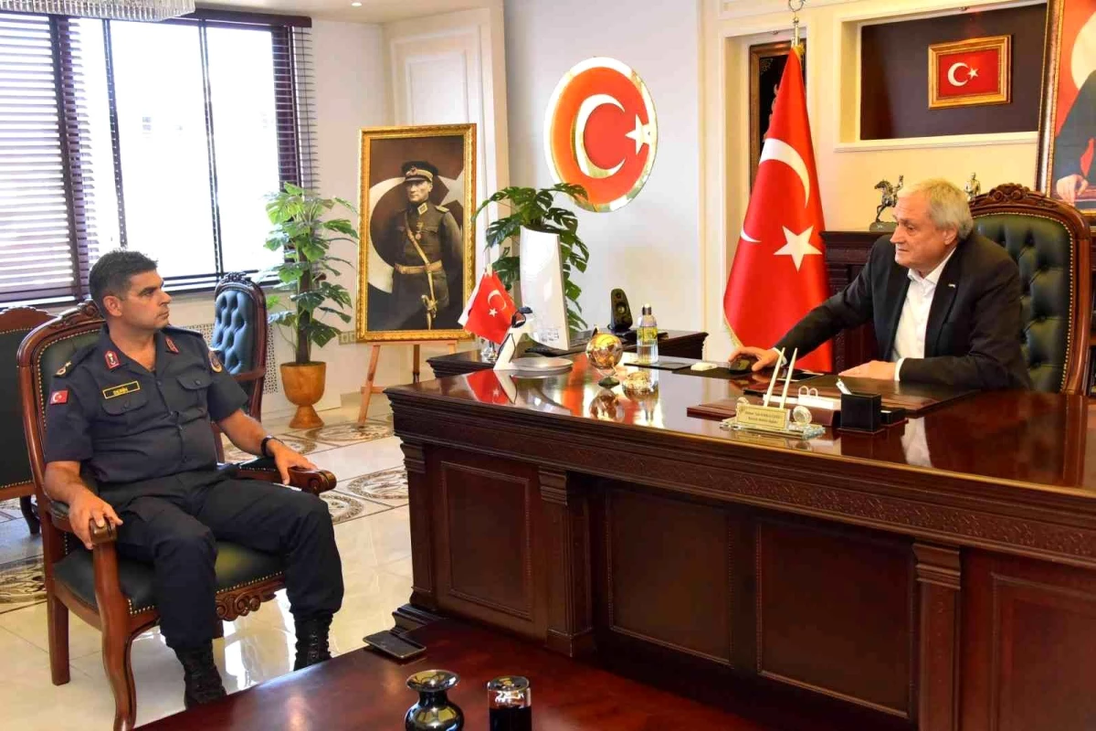 Yeni Jandarma Komutanı Serin ve Cezaevi Müdürü Cengiz\'den Başkan Bakkalcıoğlu\'na ziyaret