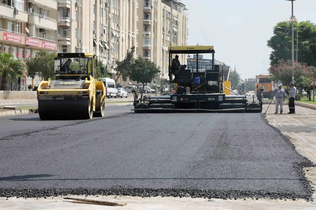 Adana Büyükşehir Belediye Başkanı Karalar Yol Çalışmalarını Yerinde İnceledi