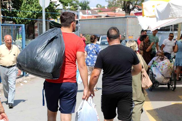 Sınırdan akın akın giriş yapan Bulgarlardan Türkiye yorumu: Allah Recep Tayyip Erdoğan'dan razı olsun Sınırdan akın akın giriş yapan Bulgarlardan Türkiye yorumu: Allah Recep Tayyip Erdoğan'dan razı olsun