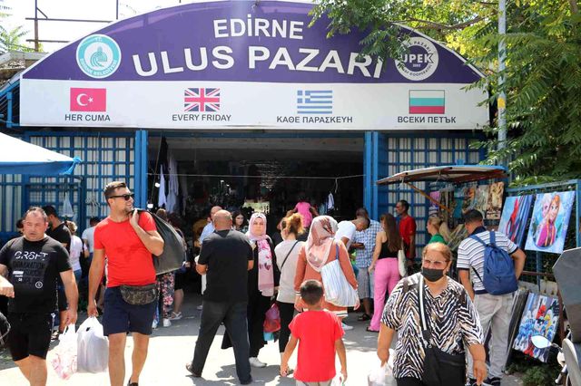 Sınırdan akın akın giriş yapan Bulgarlardan Türkiye yorumu: Allah Recep Tayyip Erdoğan'dan razı olsun Sınırdan akın akın giriş yapan Bulgarlardan Türkiye yorumu: Allah Recep Tayyip Erdoğan'dan razı olsun