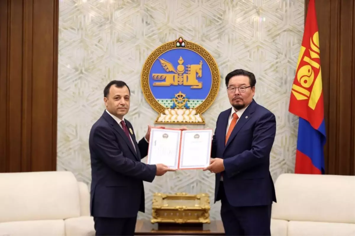 Anayasa Mahkemesi Başkanı Arslan\'a Moğolistan\'da devlet nişanı tevcih edildi