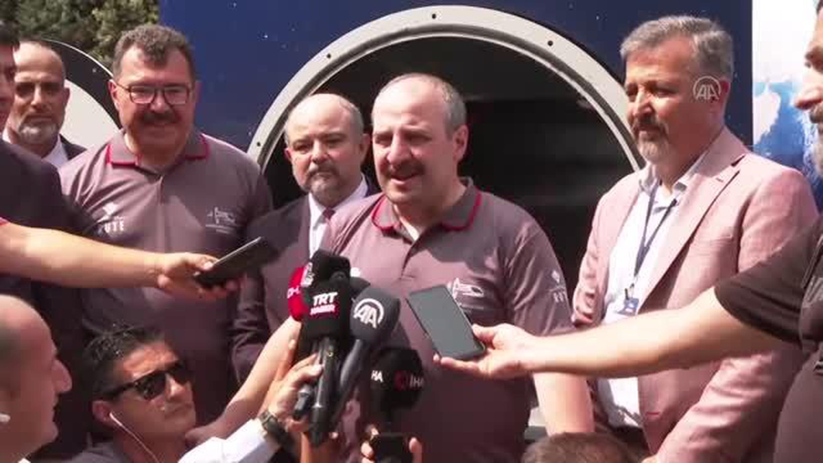 Bakan Varank: "(Hyperloop) Bu araçlar ses üstü hızlara ulaşabiliyorlar"