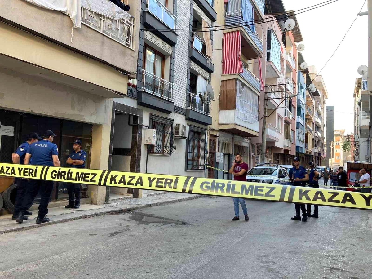 Balkondan girdiği evde eşi ile kayınpederini katleden cani damat: Boşanma davası açtığı için öldürdüm