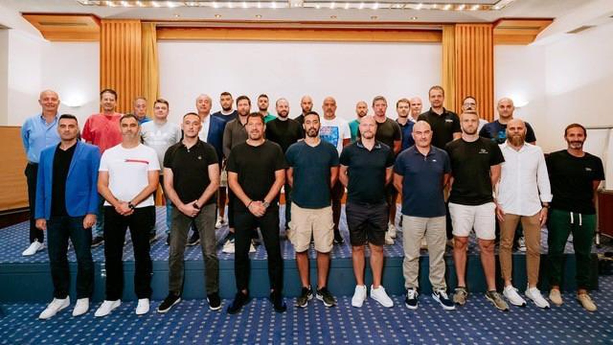 Basketbol Şampiyonlar Ligi\'nin başantrenör ve hakem çalıştayı yapıldı