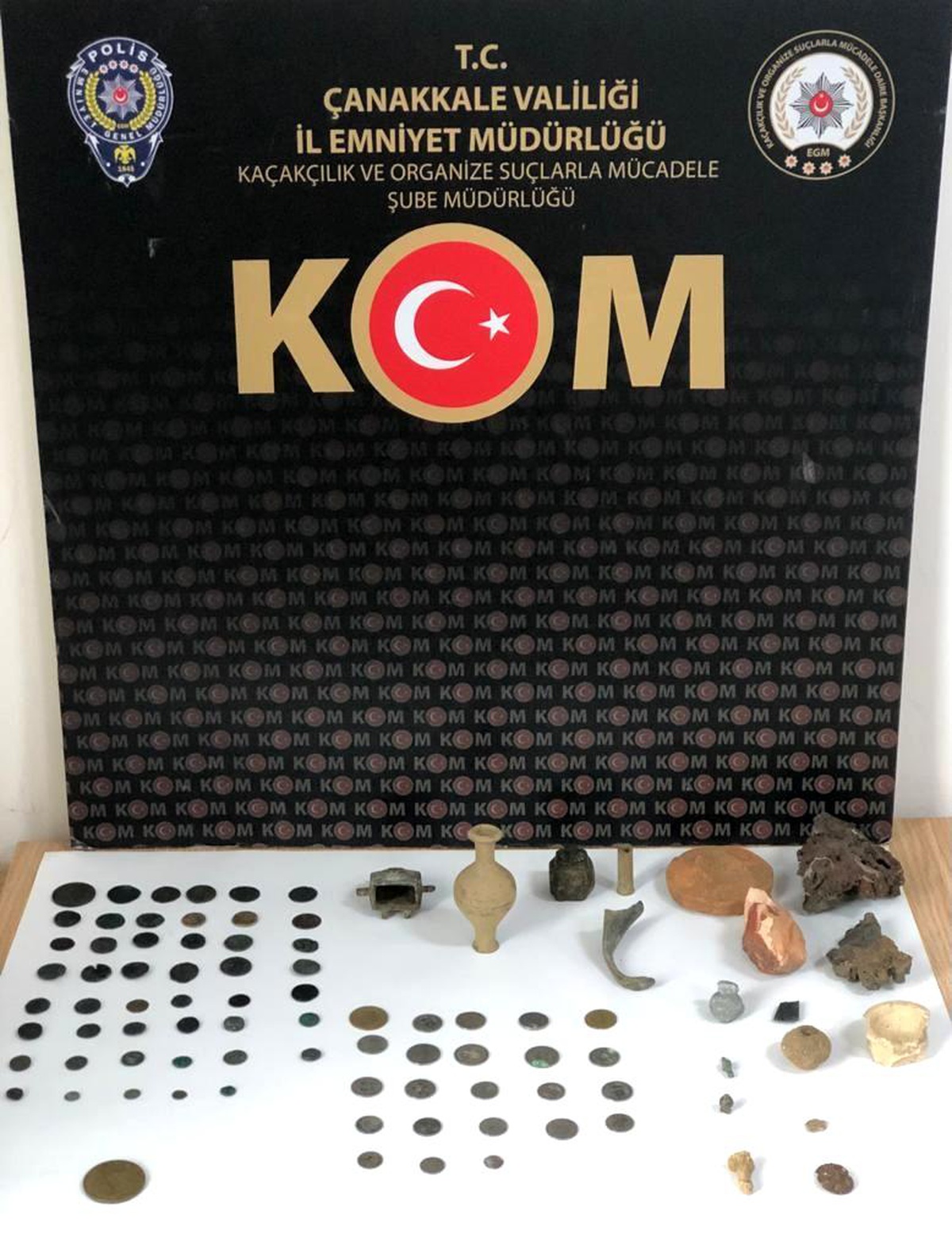 Çanakkale\'de tarihi sikkeler ele geçirildi