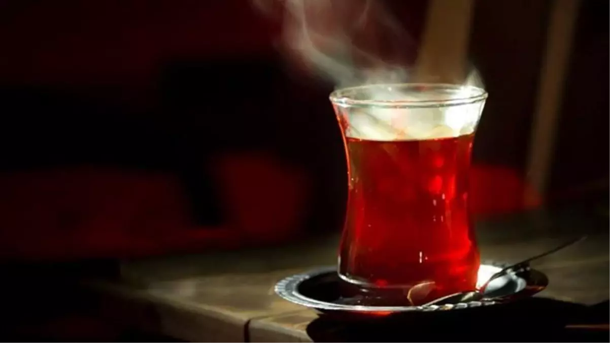 Uzmanlar uyardı! Çayı böyle içmek kanser riskini arttırıyor