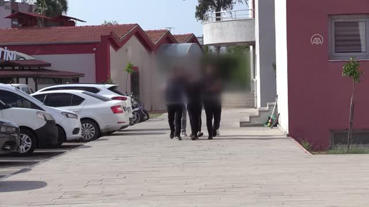 Adana\'daki cinayetle ilgili yakalanan 2 zanlıdan biri tutuklandı