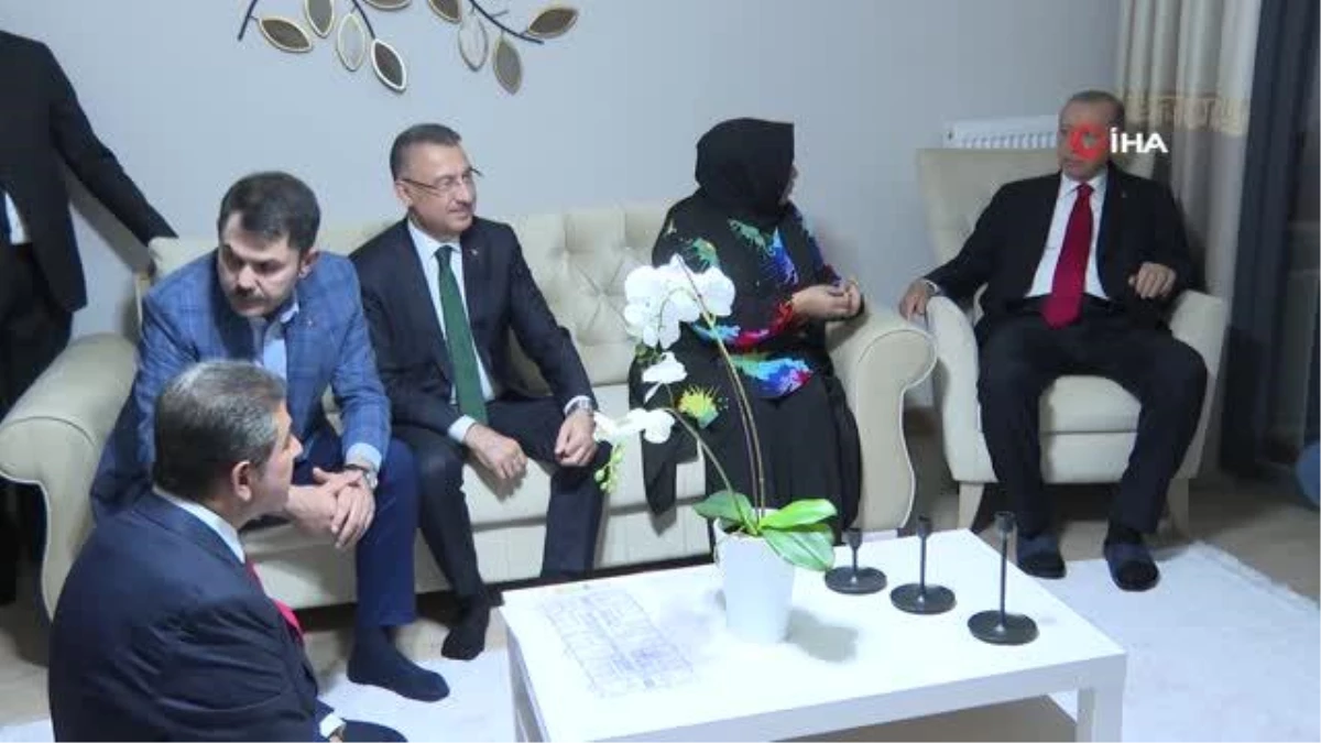 Cuhmurbaşkanı Erdoğan aileyi ziyaret etti