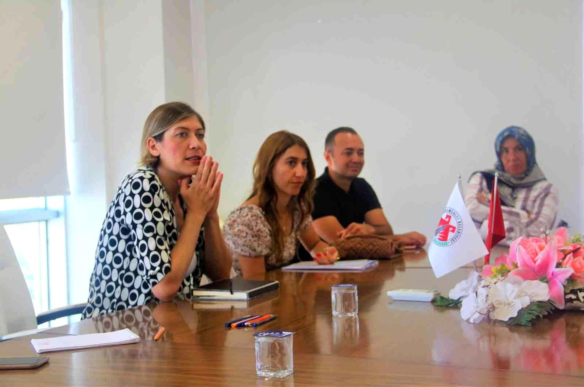 Antalya haberleri... Döşemealtı Belediyesinden \'kariyer günleri\'